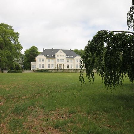 Schloss Wichmannsdorf Kropelin Bagian luar foto