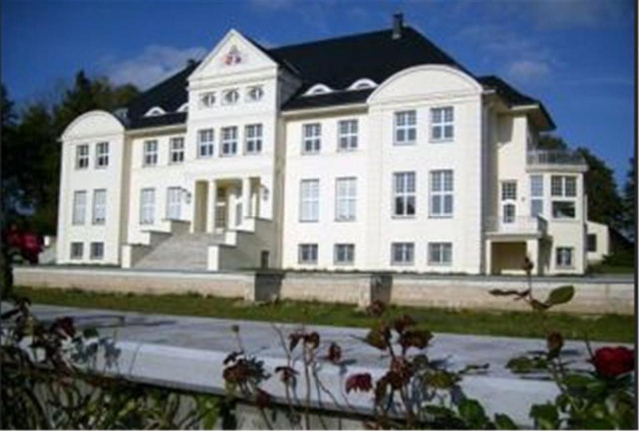 Schloss Wichmannsdorf Kropelin Bagian luar foto
