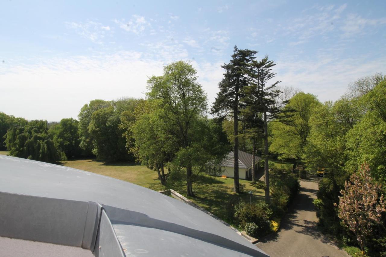 Schloss Wichmannsdorf Kropelin Bagian luar foto